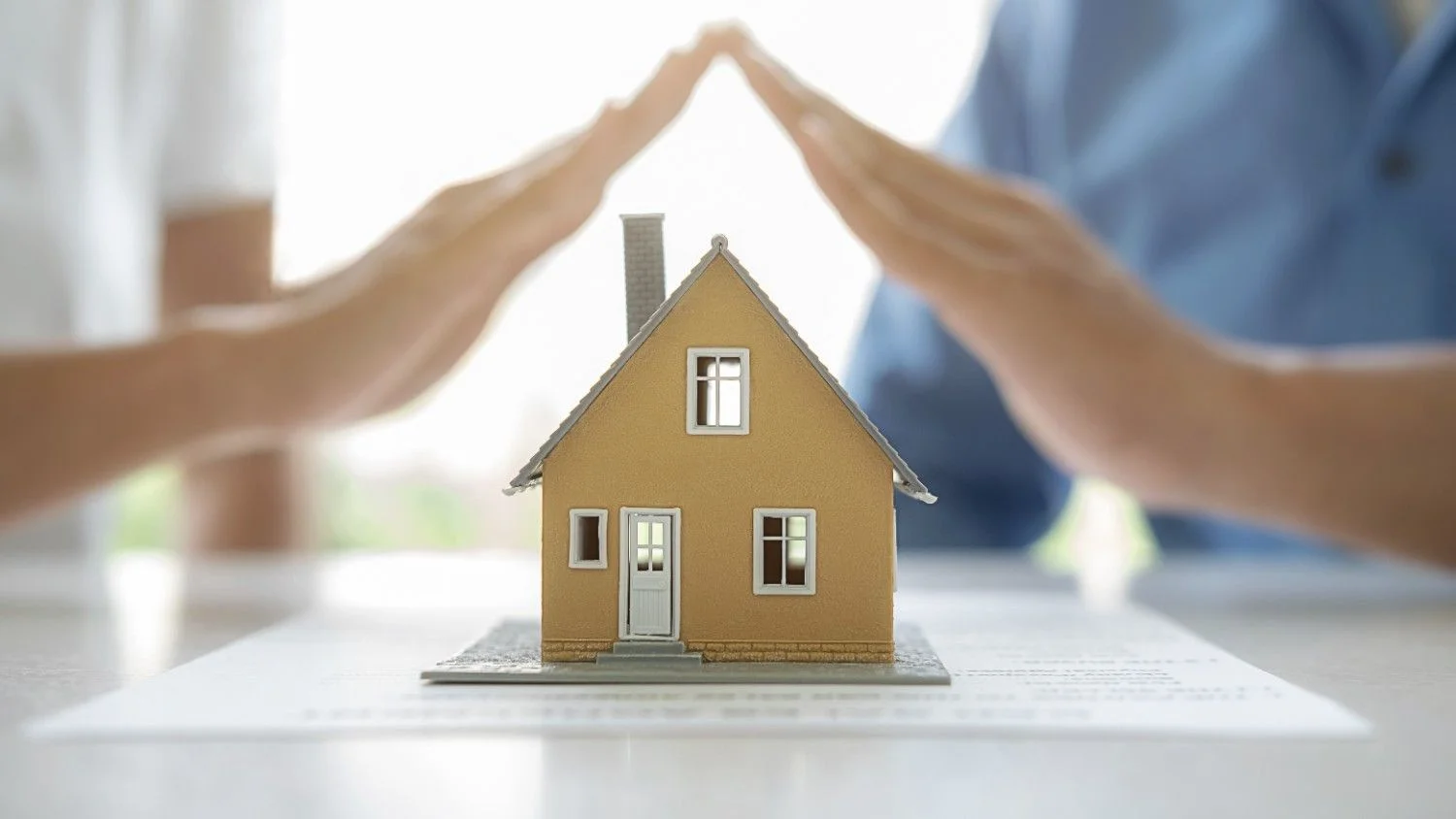 Insurance advisor meeting with homeowner